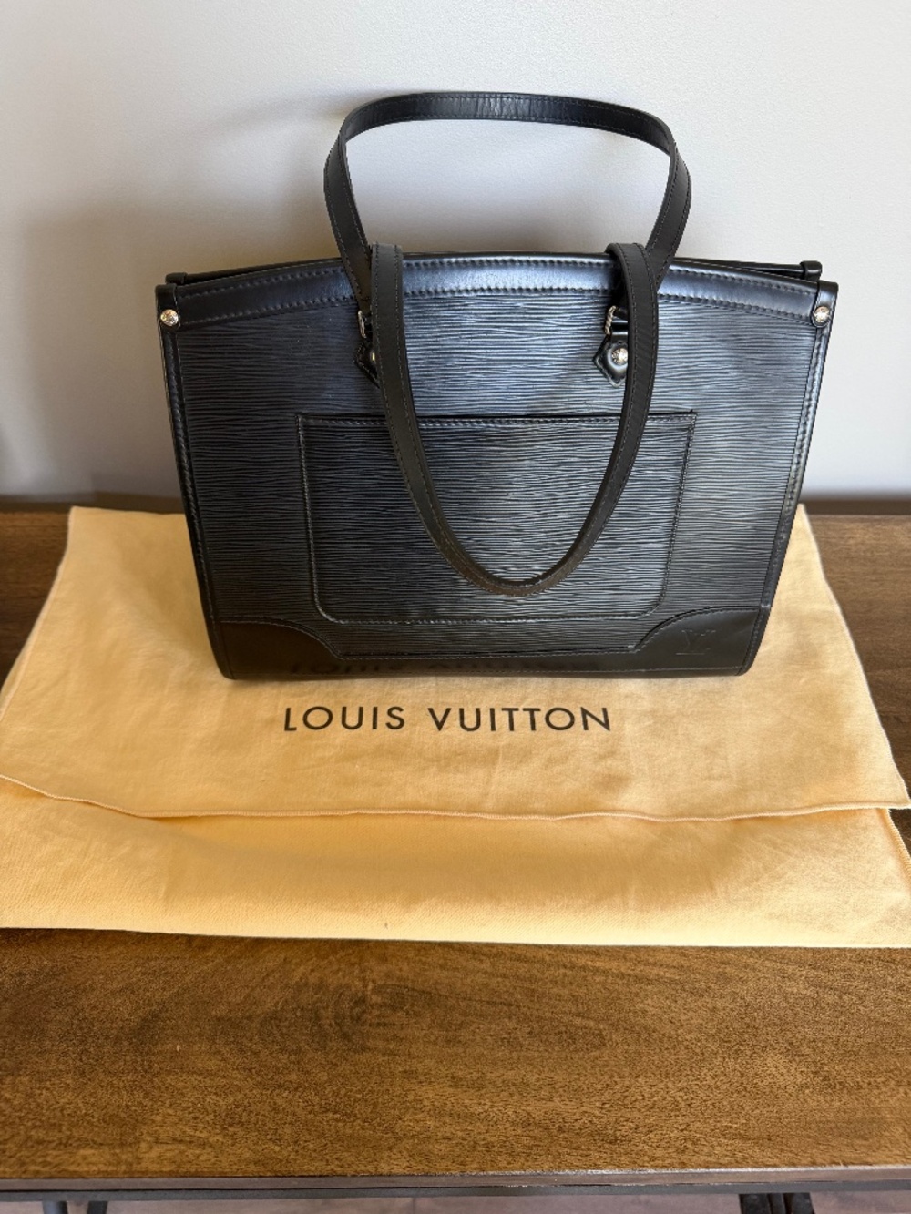 LOUIS VUITTON Epi Madeline GM